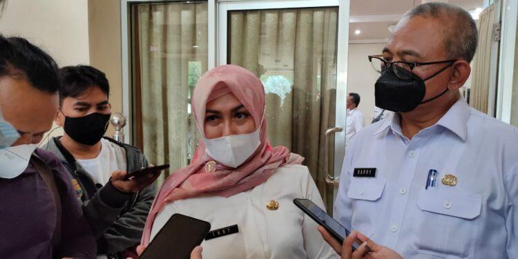 Kadinkes Kabupaten Cirebon, Enny Suhaeni