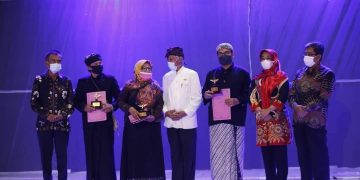 21 Tokoh Seni dan Budaya di Indramayu Raih Penghargaan