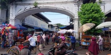 pedagang pasar