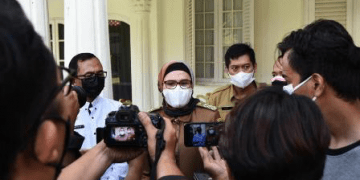 Bupati Indramayu Instruksikan Desa Dirikan Tempat Isolasi