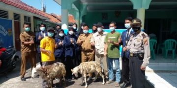 Pemdes Cipejeuh Kulon Siapkan Doorprize Dua Kambing untuk Warga yang Ikut Vaksinasi