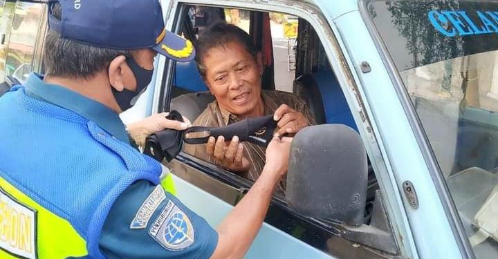 Tidak Kena Ganjil Genap, Masyarakat Diprediksi Naik Angkot