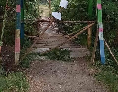 Nyaris Putus, Jembatan Gantung Cisoka Diportal Warga