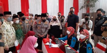 Pantau Vaksinasi Santri, Kapolda Jabar Ingatkan 3 Poin