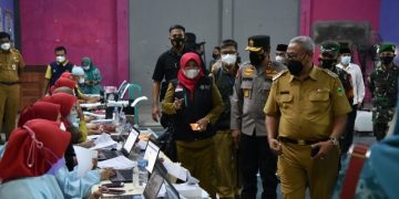Target Vaksinasi Santri, Kapolda Jabar Terjun Langsung