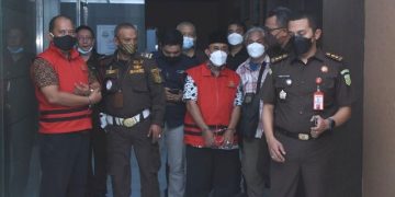 Diduga Korupsi Proyek RTH Kadis dan Kabid DPKPP Indramayu Ditahan