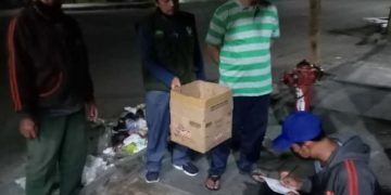 Dini Hari, DLH Lakukan Opsih Jalan