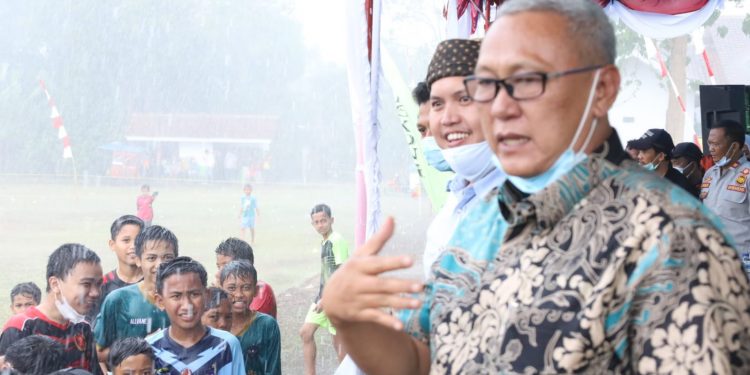 Acep Buka Pesta Olahraga Lengkong Cup