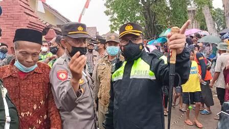 Jelang Pilwu, Kapolres Ciko Tinjau Beberapa TPS