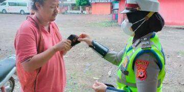 Operasi Zebra Lodaya, Polres Ciko Bagikan Ratusan Masker