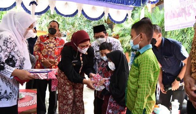 Bupati Nina Agustina Luncurkan Program KIA