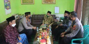 Polres Majalengka Door To Door, Ajak Masyarakat untuk Divaksin