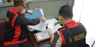 Geledah Kantor PG Rajawali Cirebon, Kejati Sita Puluhan Dokumen dan Satu Unit PC
