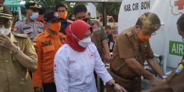 PMI Sisir Korban Banjir yang Belum Mendapatkan Bantuan Air Bersih
