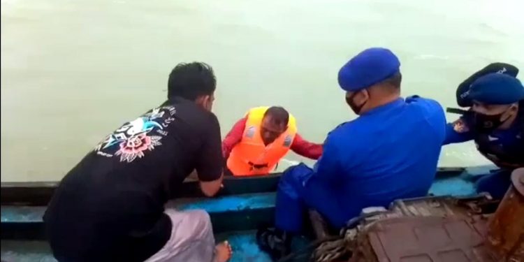 Perahu Bocor, Nelayan Indramayu Hilang di Laut