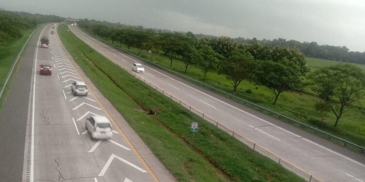 Saat Libur Imlek, Tol Cipali Didominasi Mobil Berplat B