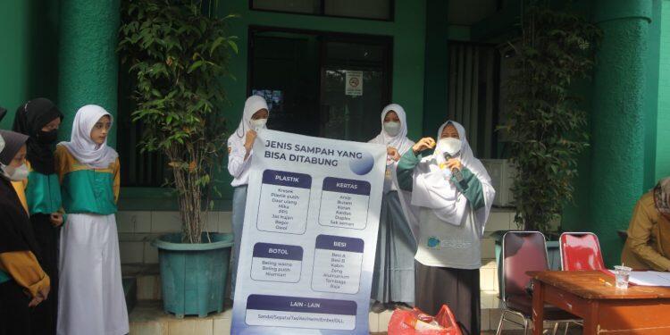 Hari Peduli Sampah Nasional, Iwan: Sampah Harus Selesai di Desa