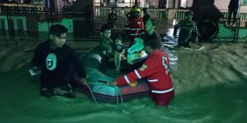 Banjir Waled Jadi Komoditi Selfi Pejabat