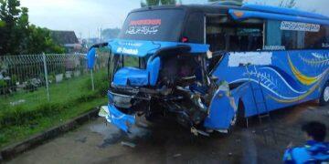 Kecelakaan bus