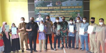249 Warga Desa Selajambe Terima Sertifikat Tanah