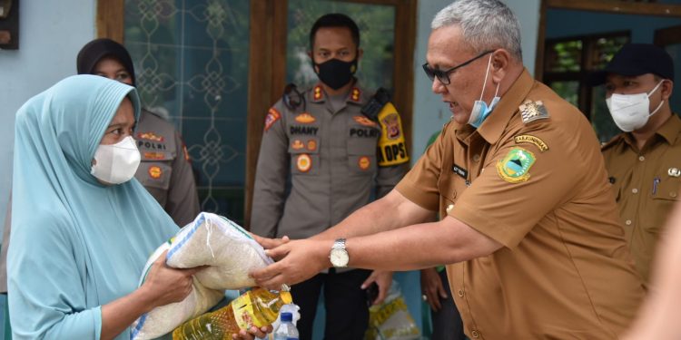 Forkompimda Tinjau Lokasi Terdampak Banjir Sekaligus Beri Bantuan