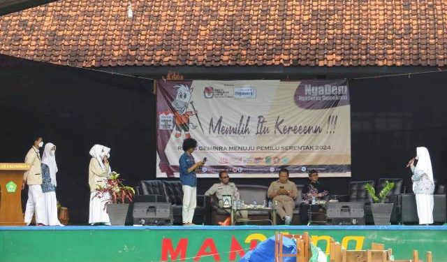 KPU Sasar Siswa MAN 2 Kuningan untuk Sosdiklih