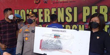 Seorang Mantan ABK Kapal Pukul Penumpang di Terminal Harjamukti Diamankan Polres Ciko