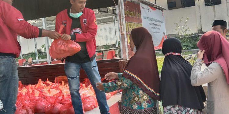 Kolaborasi dengan PT Migas Hulu Jabar, BMI Kabupaten Cirebon Adakan Bakti Sosial