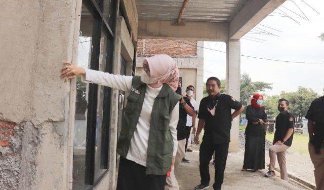 Wabup Ayu Kecewa, Kualitas Gedung KPU Asal-asalan