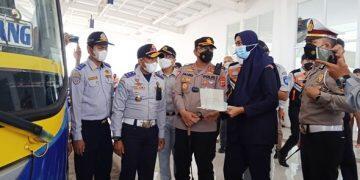 Polres Cirebon Kota Lakukan Rancek di Terminal Harjamukti