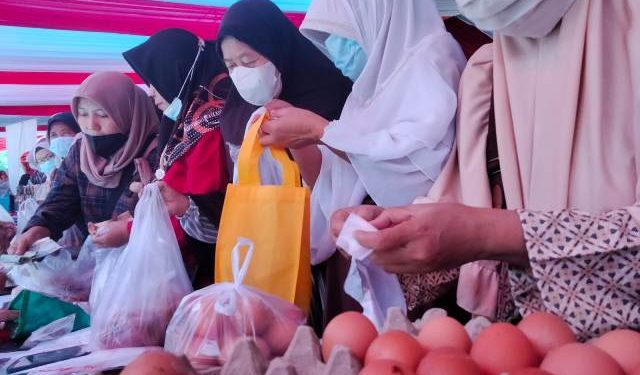 Disperdagin Kabupaten Cirebon Gelar Bazar Murah Ramadan