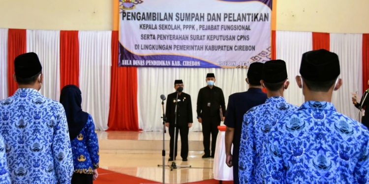 Bupati Cirebon Lantik 1.715 Pegawai P3K