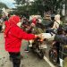 Lagi, PMI Kabupaten Cirebon Bagi-bagi Nasi Bungkus untuk Pemudik