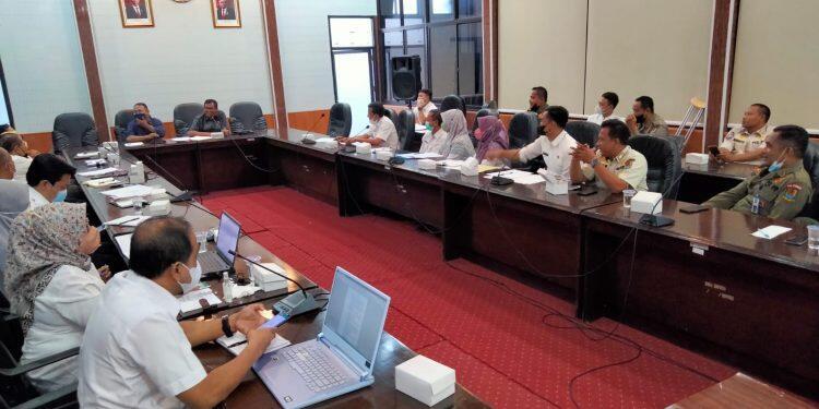 Ngabdi Belasan Tahun, TKKD Minta Kenaikan Gaji Setara UMK