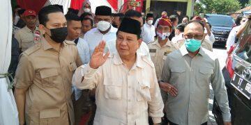 Prabowo Sowan ke Kyai Adib Buntet Bahas Soal Kondisi Negara