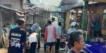Dua Rumah Warga Leuweunghapit Ludes Terbakar, Api Diduga Berasal dari Konsleting Listrik