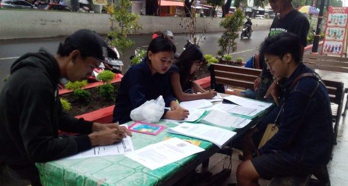 Sukses Dirikan Sekolah Anak Jalanan Pustaka Raharja