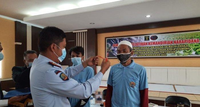 Sambut HUT Bhayangkara ke-76, Satlantas Polres Majalengka Bagikan Ratusan Paket Sembako