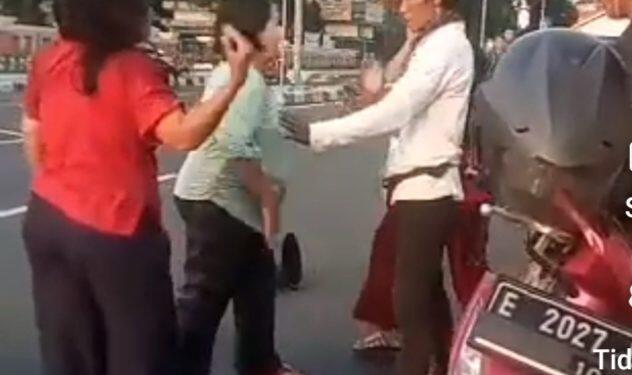 Ema-ema Adu Jotos di Majalengka Viral di Media Sosial