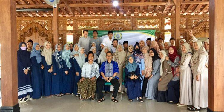 Yayasan Al Muhibbin Gelar Raker