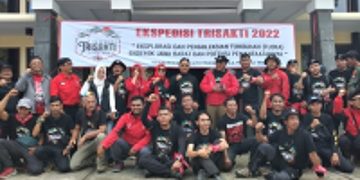Intruksi Megawati, PDIP Lakukan Ekspedisi Trisakti ke Gunung Ciremai