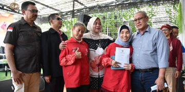 2 Atlet ASEAN Para Games Asal Kuningan Dapat Kadedeuh dari Bupati