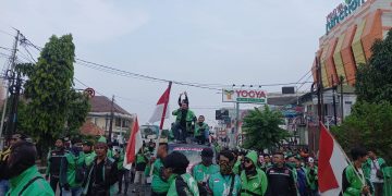 Ojol Menjerit Harga BBM Naik