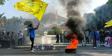 Batalkan Kenaikan Harga BBM, PMII Cirebon Turun Gunung Gelar Unjuk Rasa