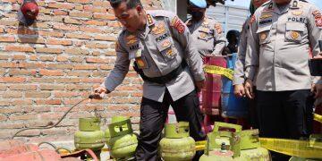 Gudang Elpiji Oplosan Digerebek Polisi