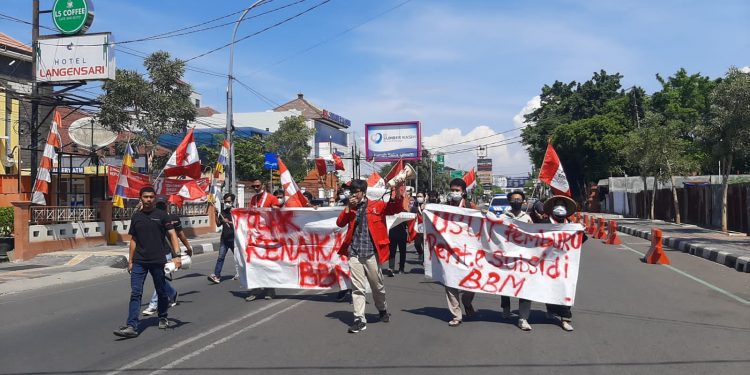 GMNI Cirebon Tolak Kenaikan Harga BBM