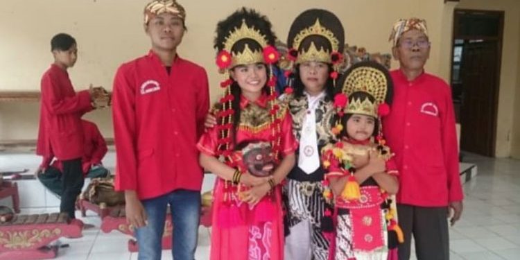 Tari Topeng Randegan, Gambarkan Fase Kehidupan Manusia