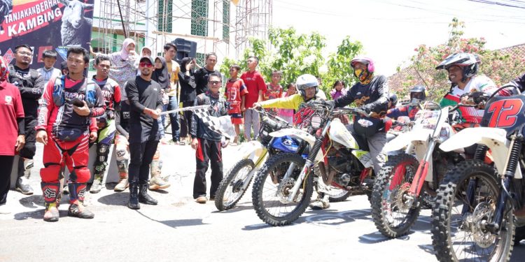 Offroader Ceria, 1 Persen Adventure, 99 Persen Sedekah