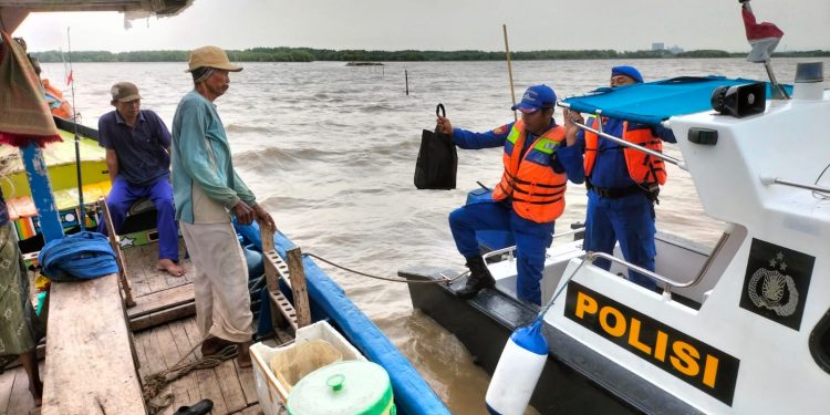 Polresta Cirebon Kembali Salurkan Ratusan Paket Sembako