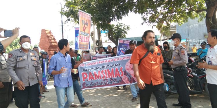 Warga Hulubanteng Tolak Program Pamsimas